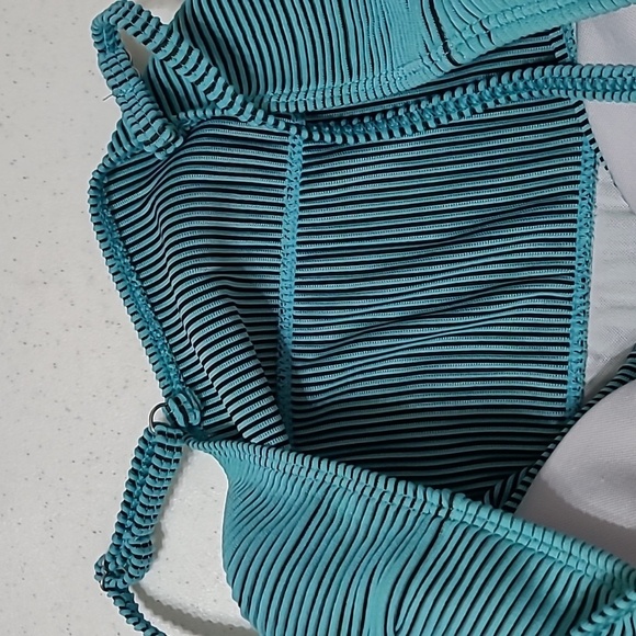 Unknown Brand women's Blue Ribbed Swimsuit Size Medium - Picture 7 of 9